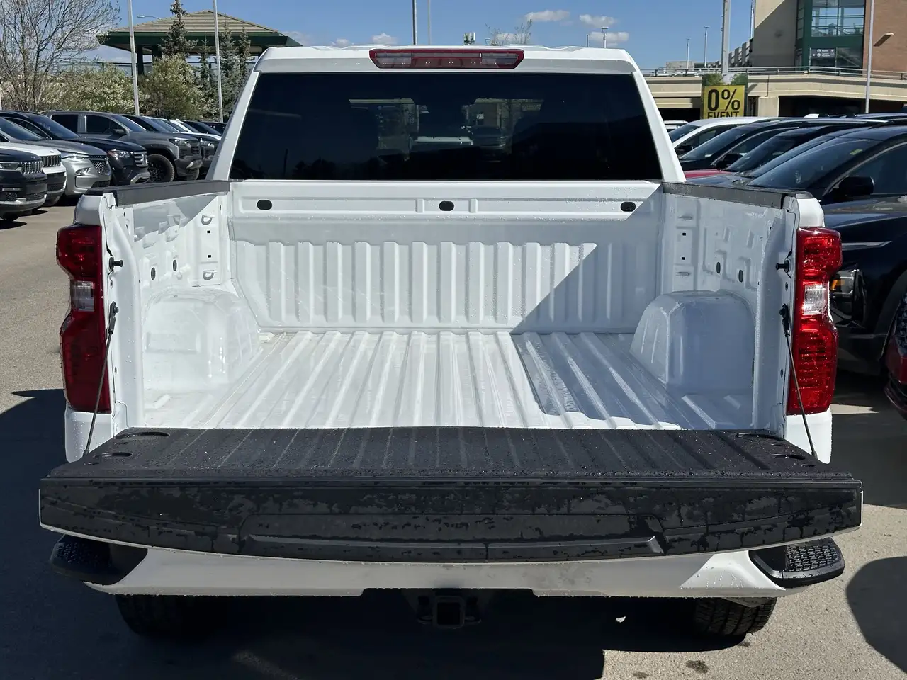 Chevrolet Silverado 1500 снимка Chevrolet Silverado 1500