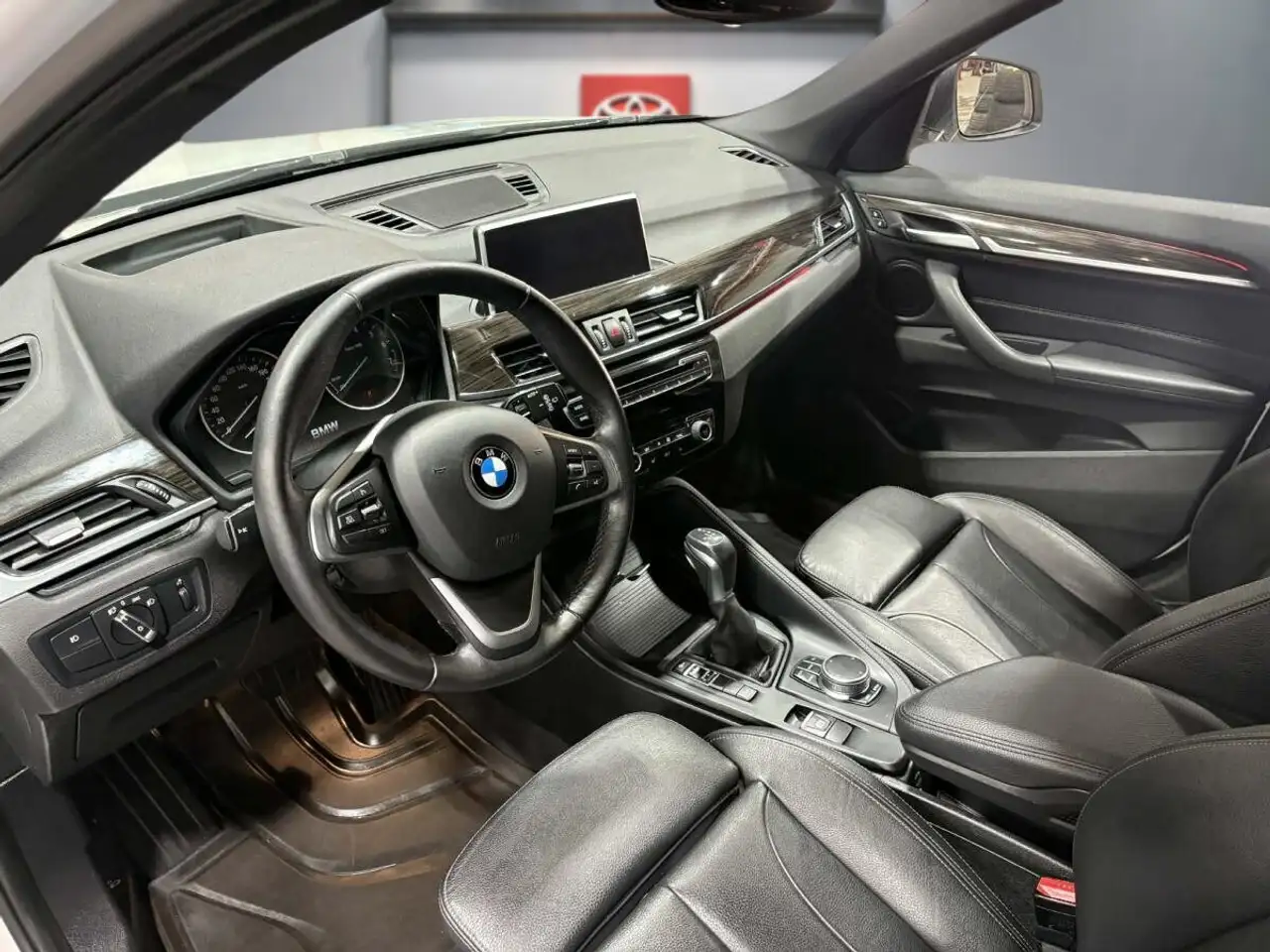 BMW X1 photo BMW X1