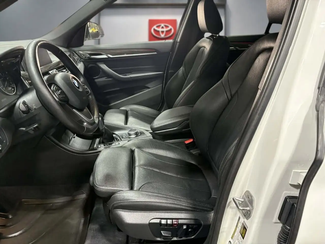 BMW X1 photo BMW X1