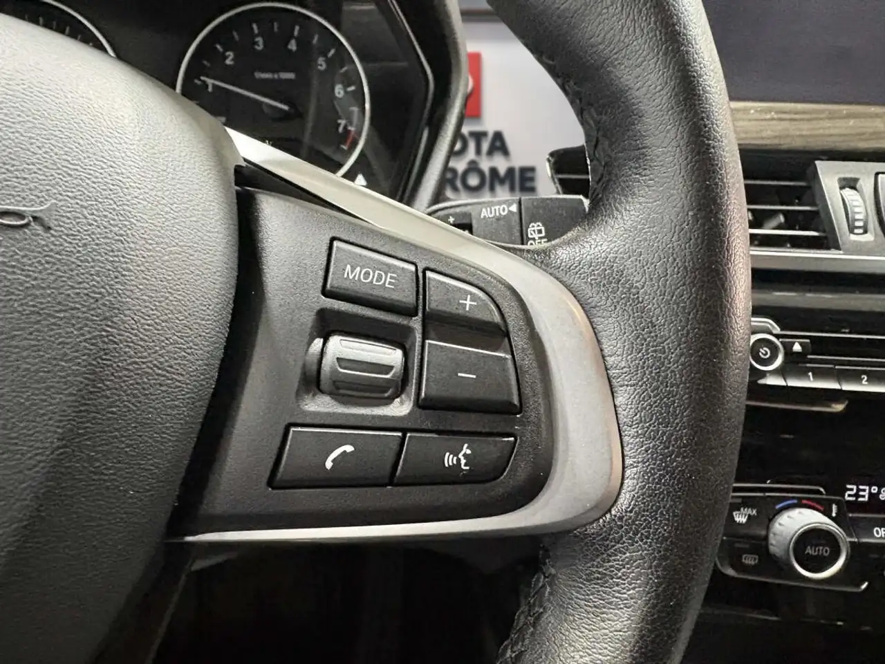 BMW X1 photo BMW X1
