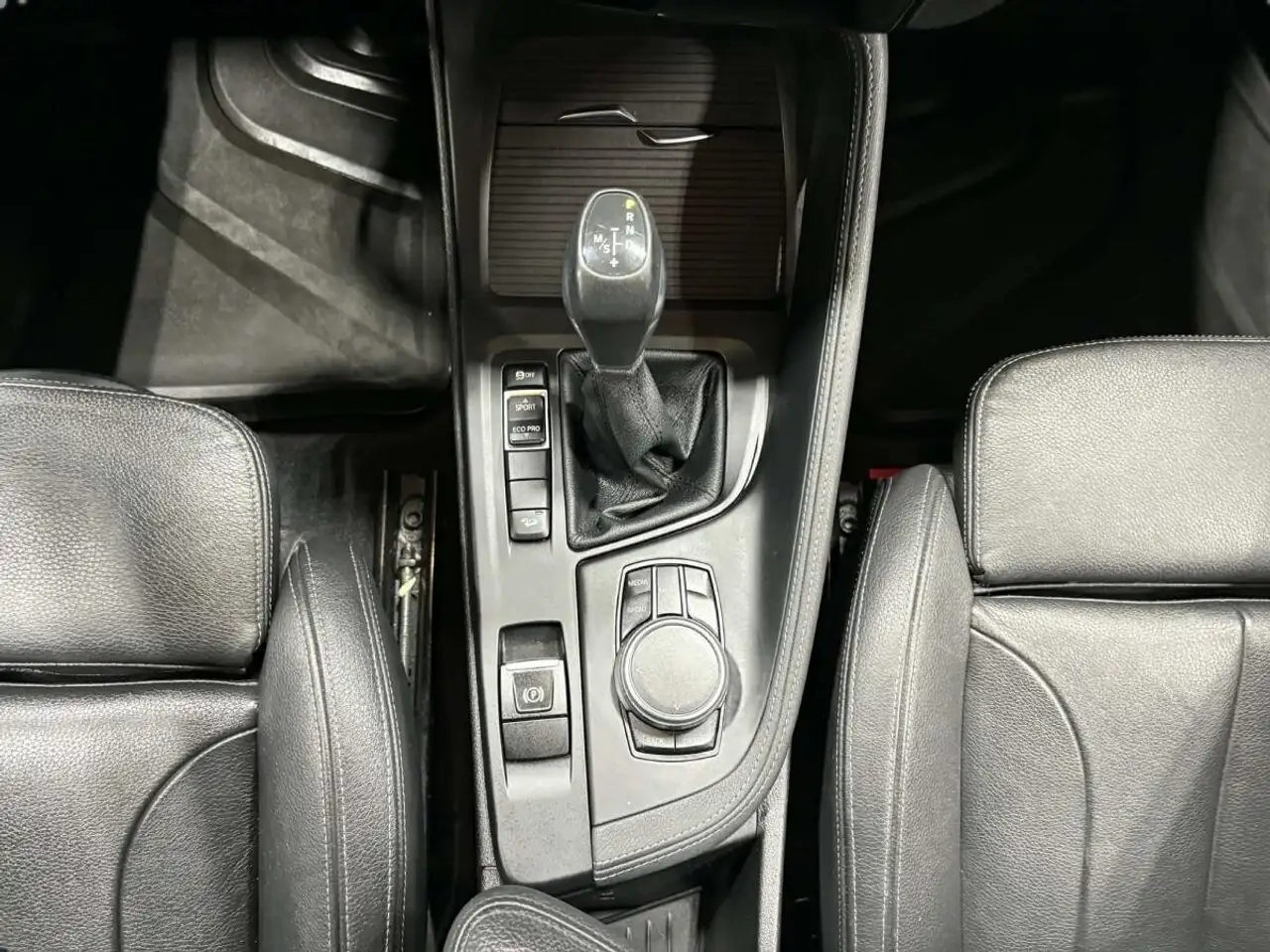 BMW X1 photo BMW X1