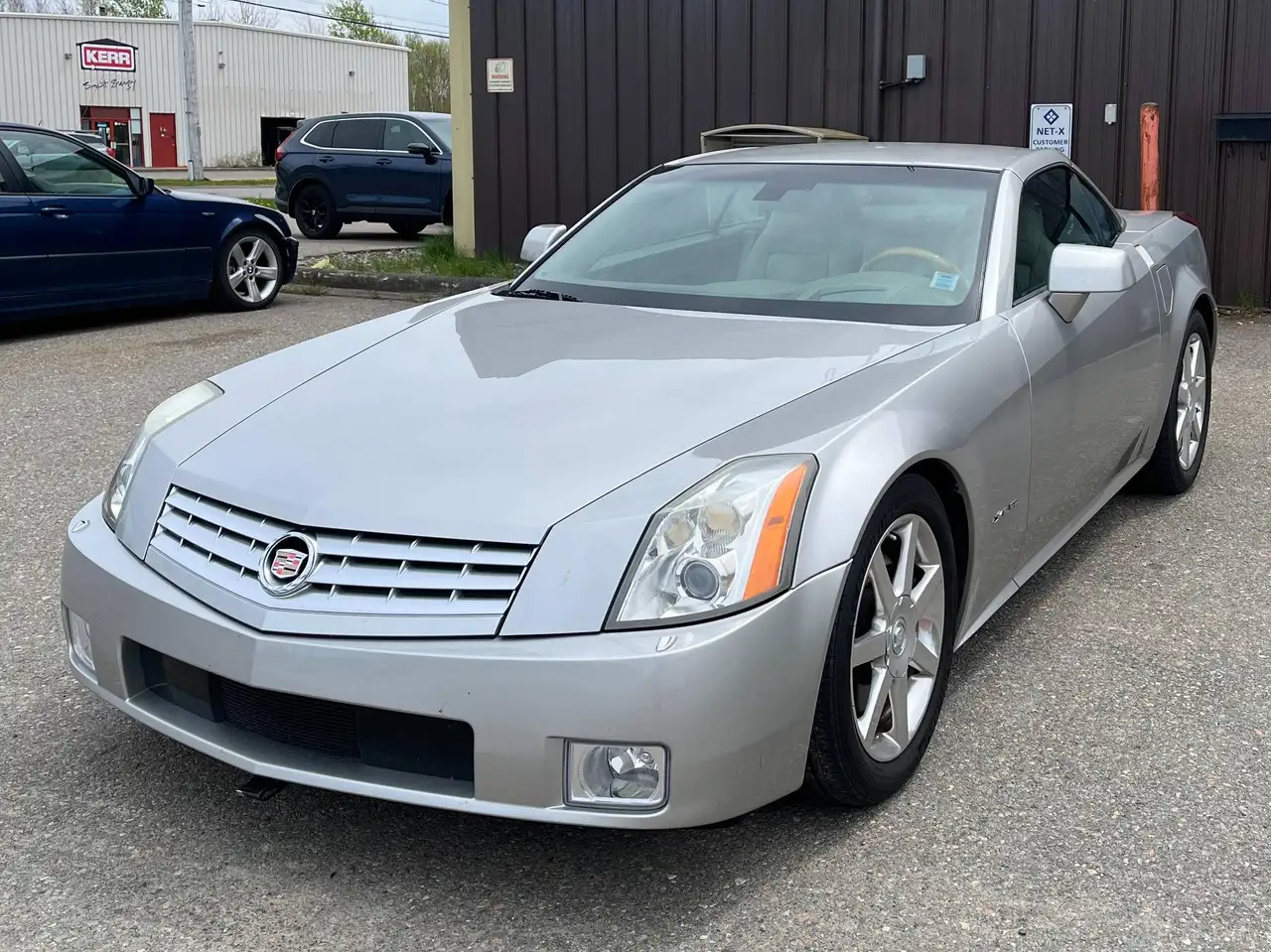 Cadillac XLR photo Cadillac XLR