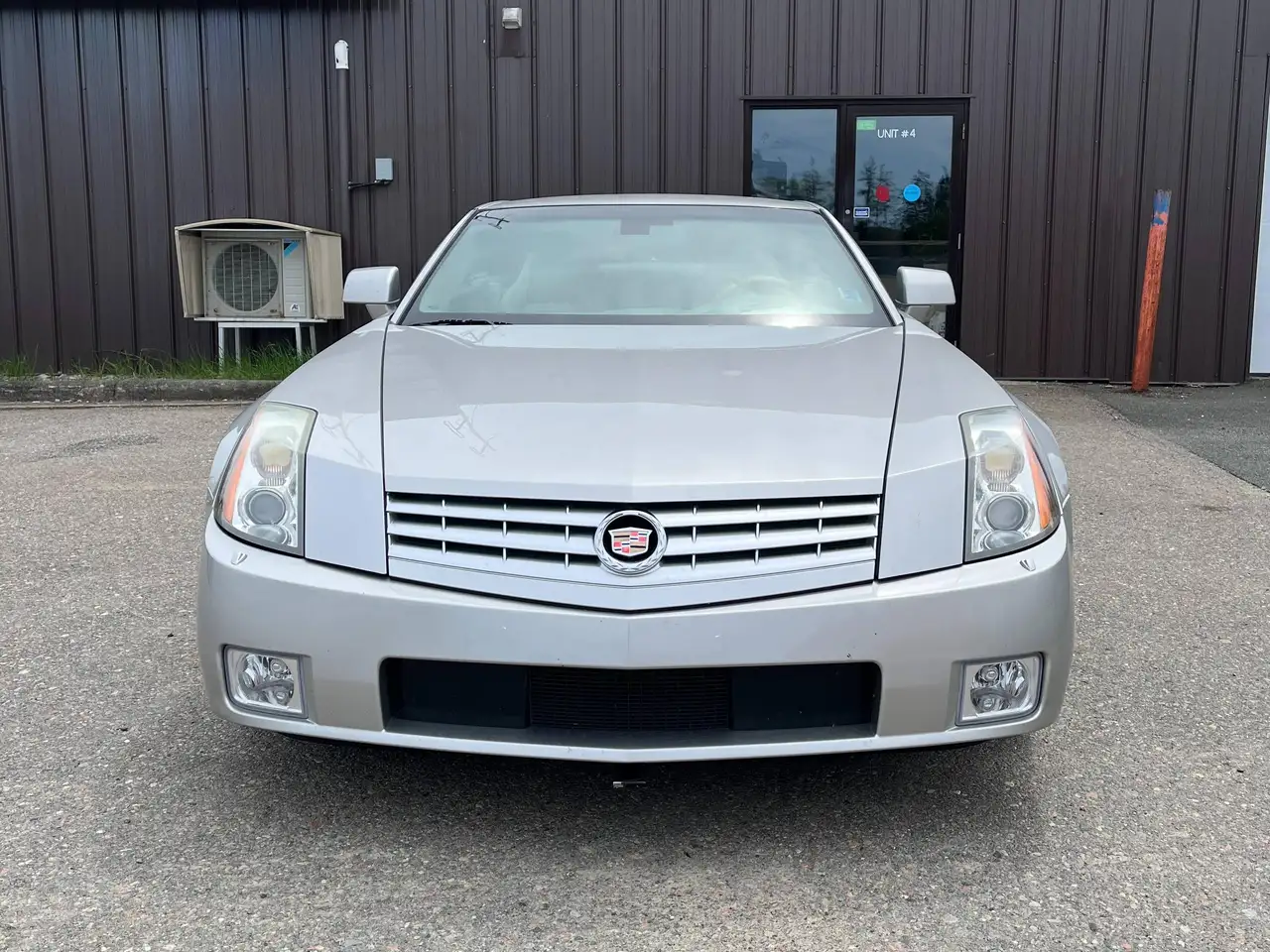 Cadillac XLR photo Cadillac XLR