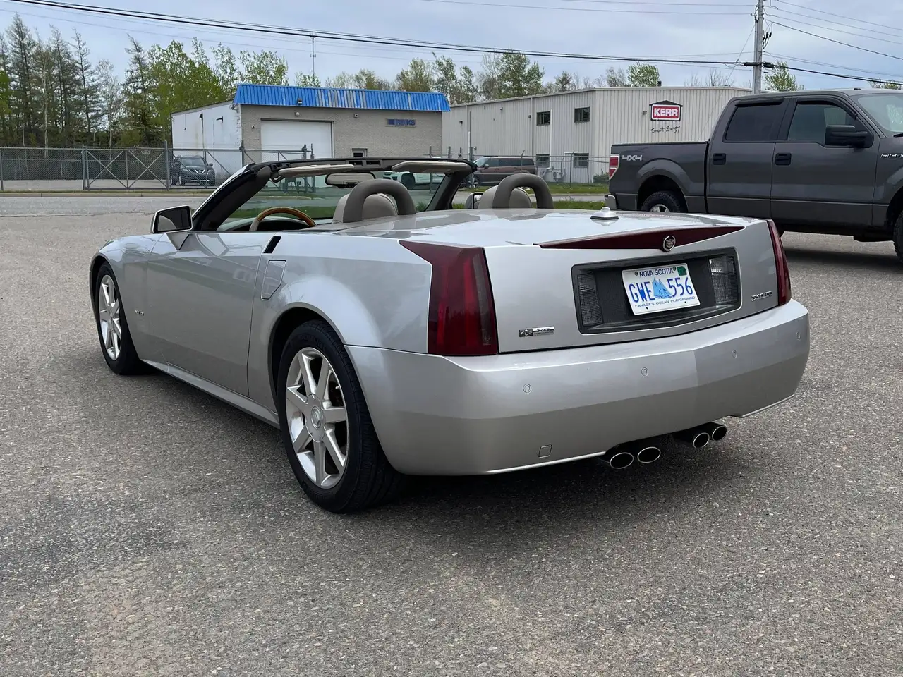 Cadillac XLR photo Cadillac XLR