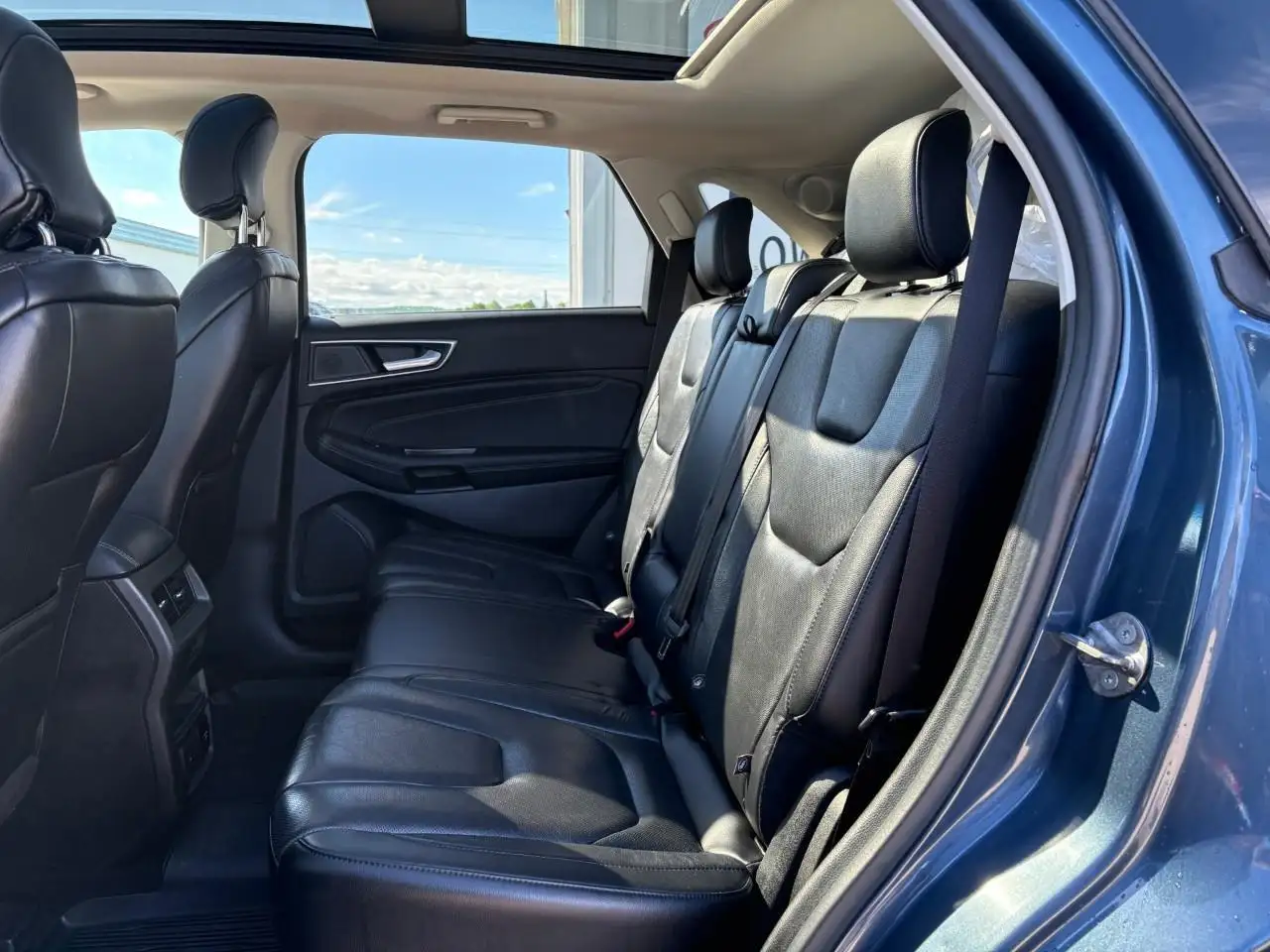 Ford Edge снимка Ford Edge