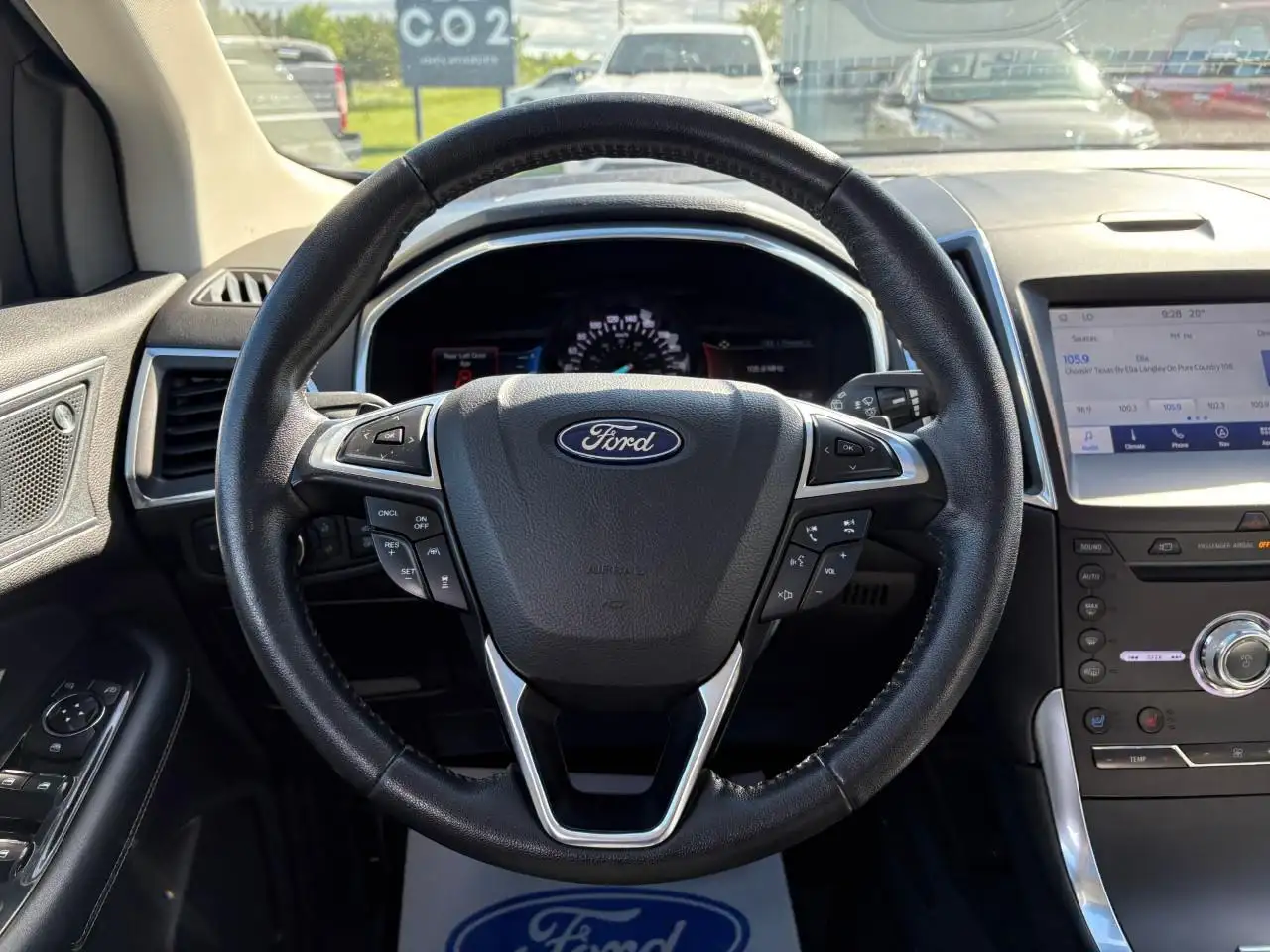 Ford Edge снимка Ford Edge