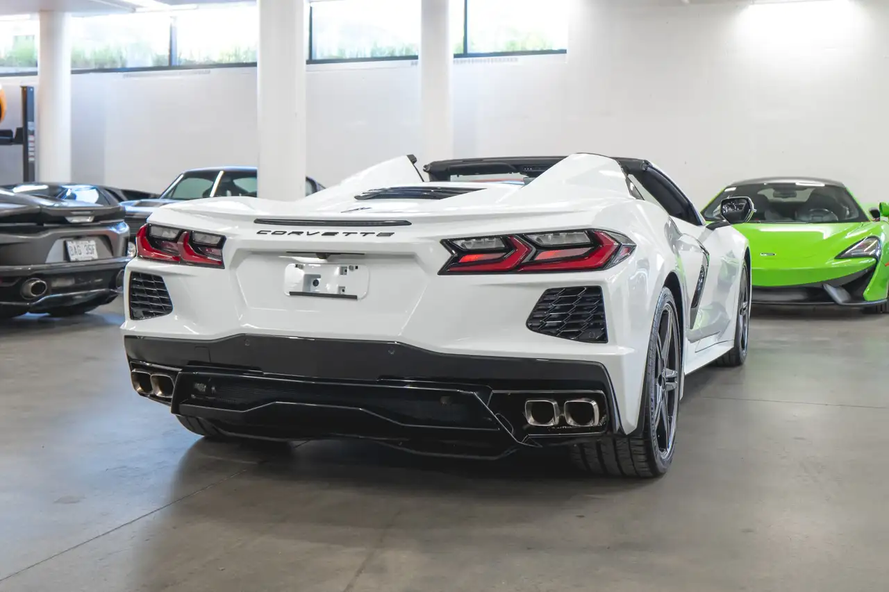 Chevrolet Corvette снимка Chevrolet Corvette