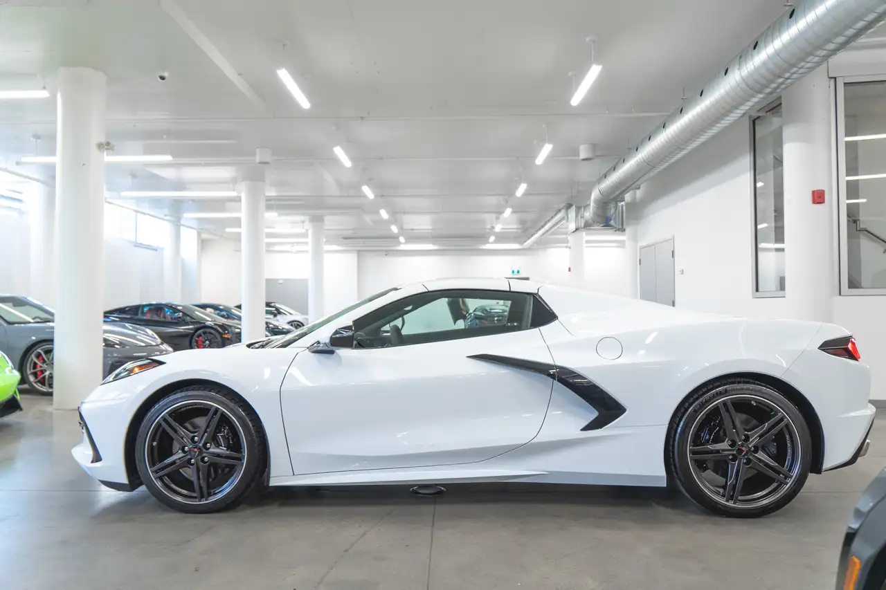 Chevrolet Corvette снимка Chevrolet Corvette