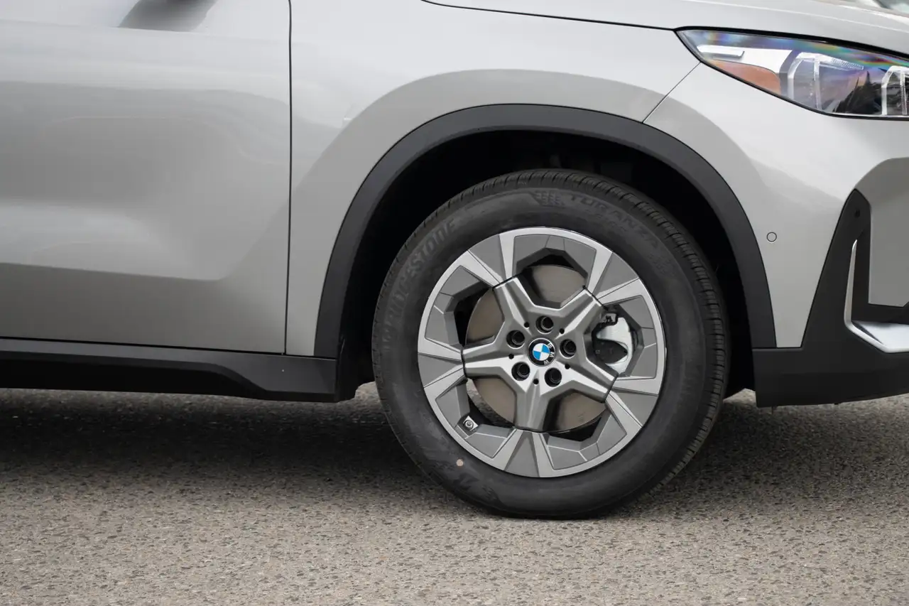 BMW X1 снимка BMW X1