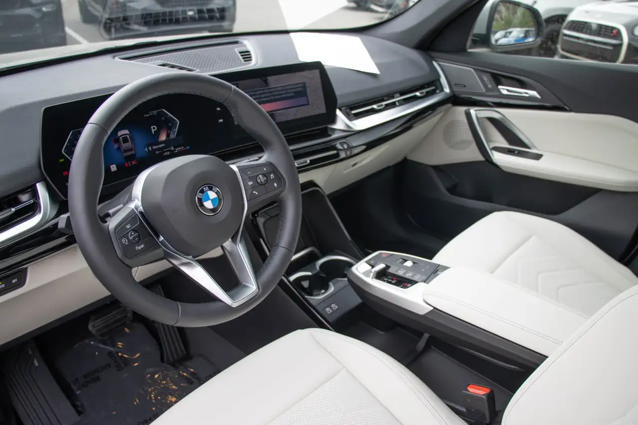 BMW X1 снимка BMW X1