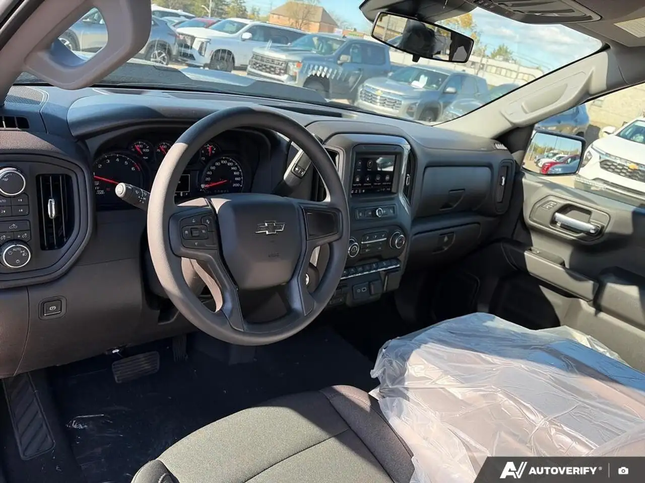 Chevrolet Silverado 1500 снимка Chevrolet Silverado 1500