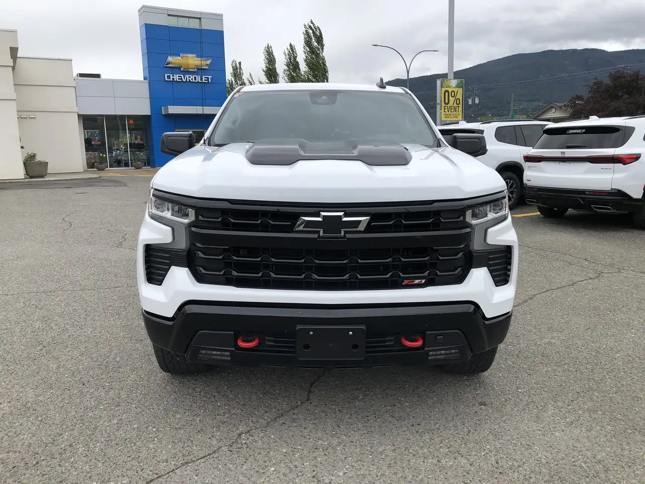 Chevrolet Silverado 1500 photo Chevrolet Silverado 1500