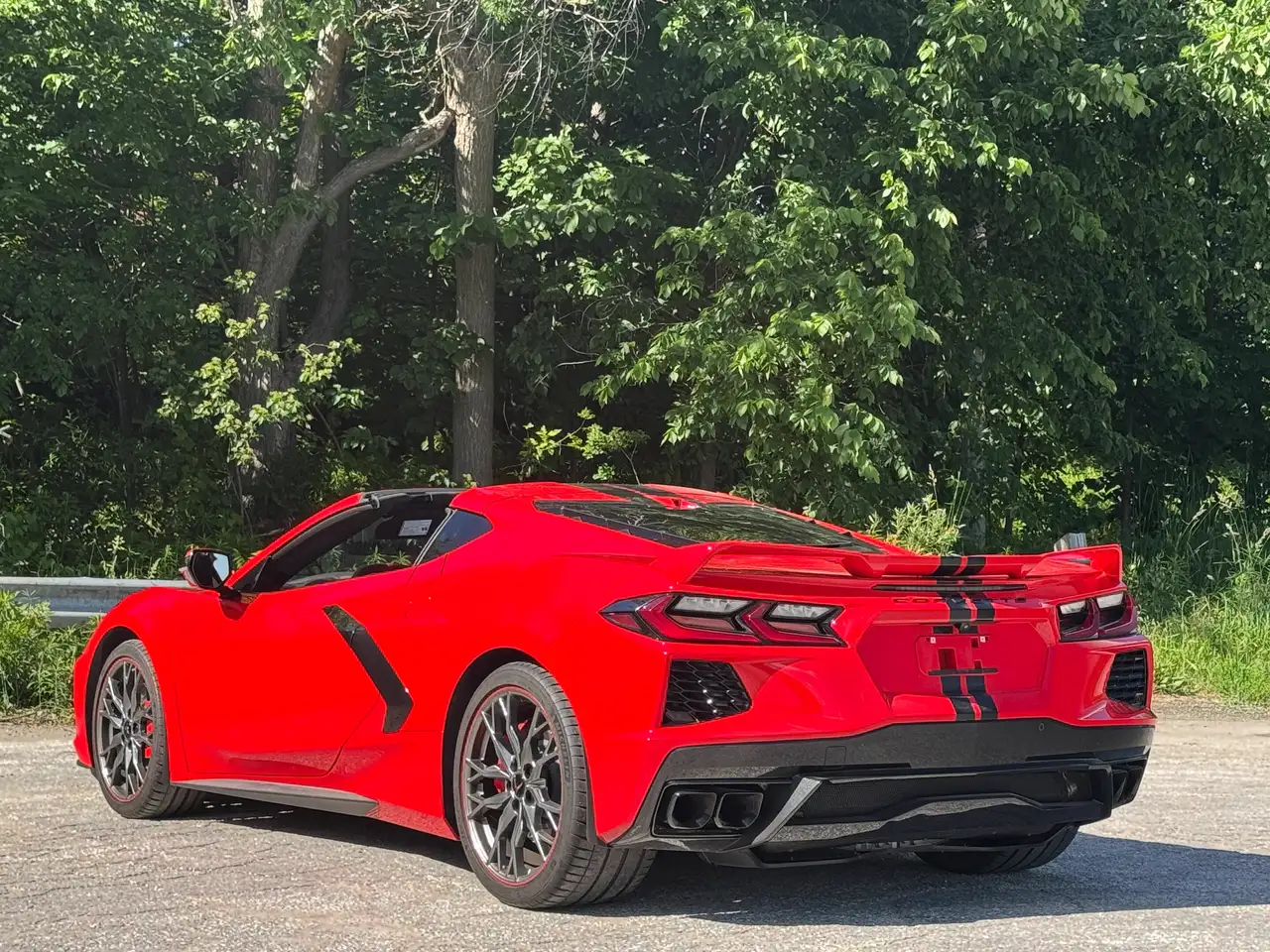 Chevrolet Corvette снимка Chevrolet Corvette