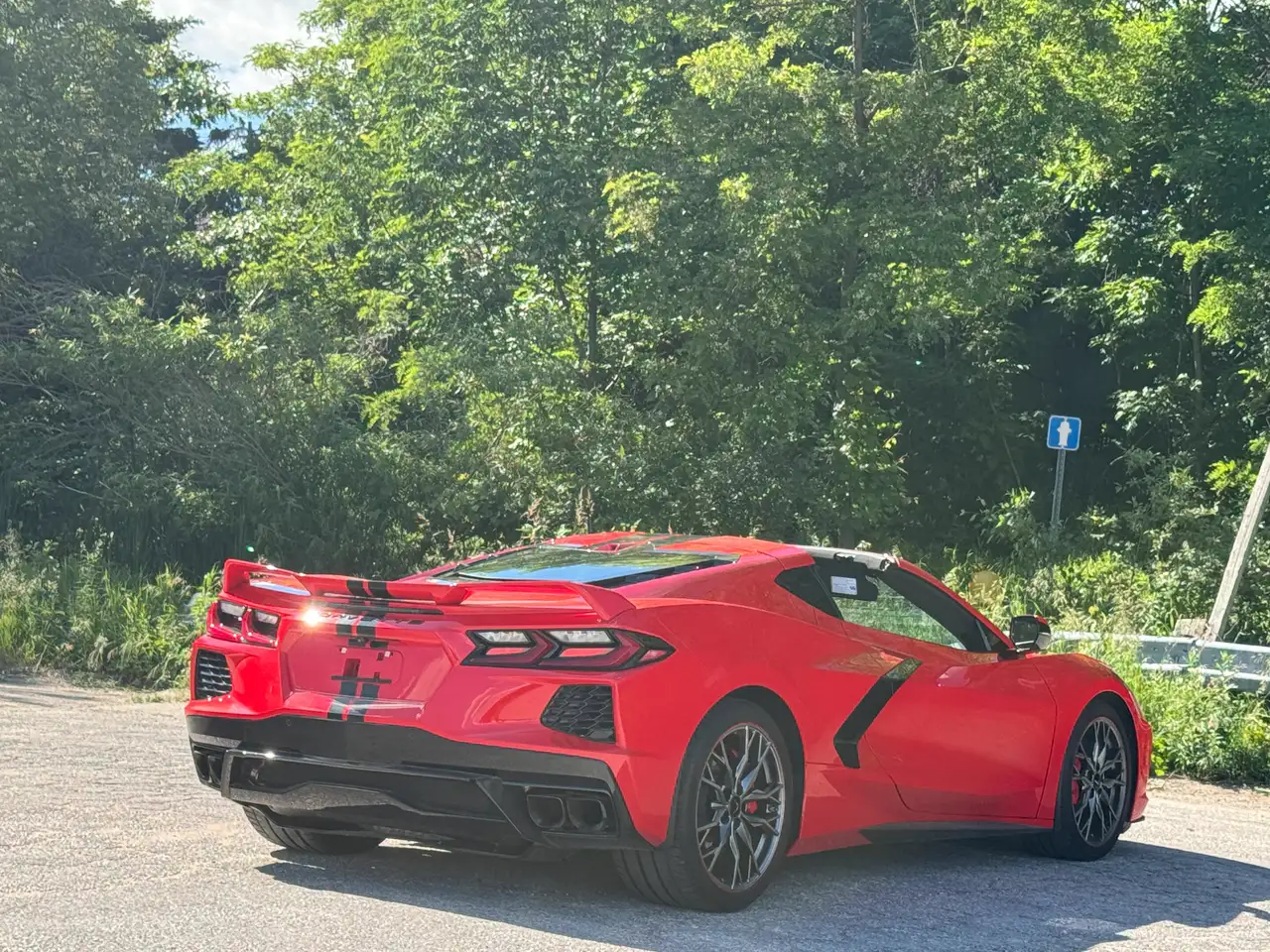 Chevrolet Corvette снимка Chevrolet Corvette