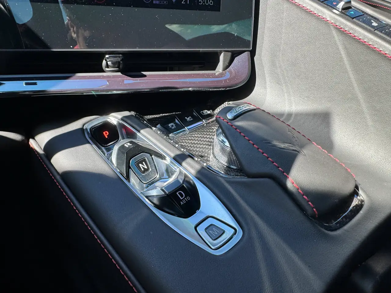 Chevrolet Corvette снимка Chevrolet Corvette