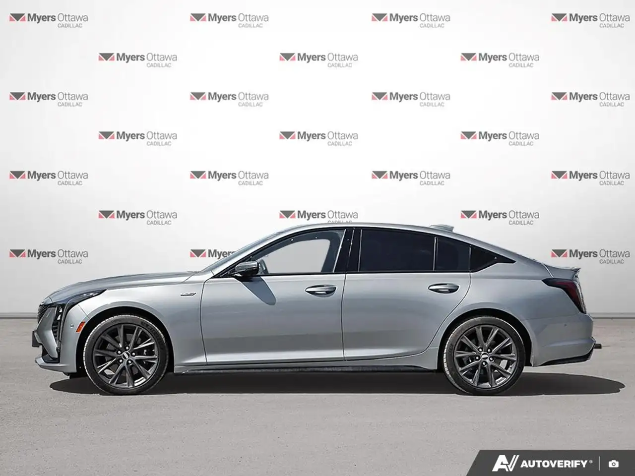 Cadillac CT5-V photo Cadillac CT5-V