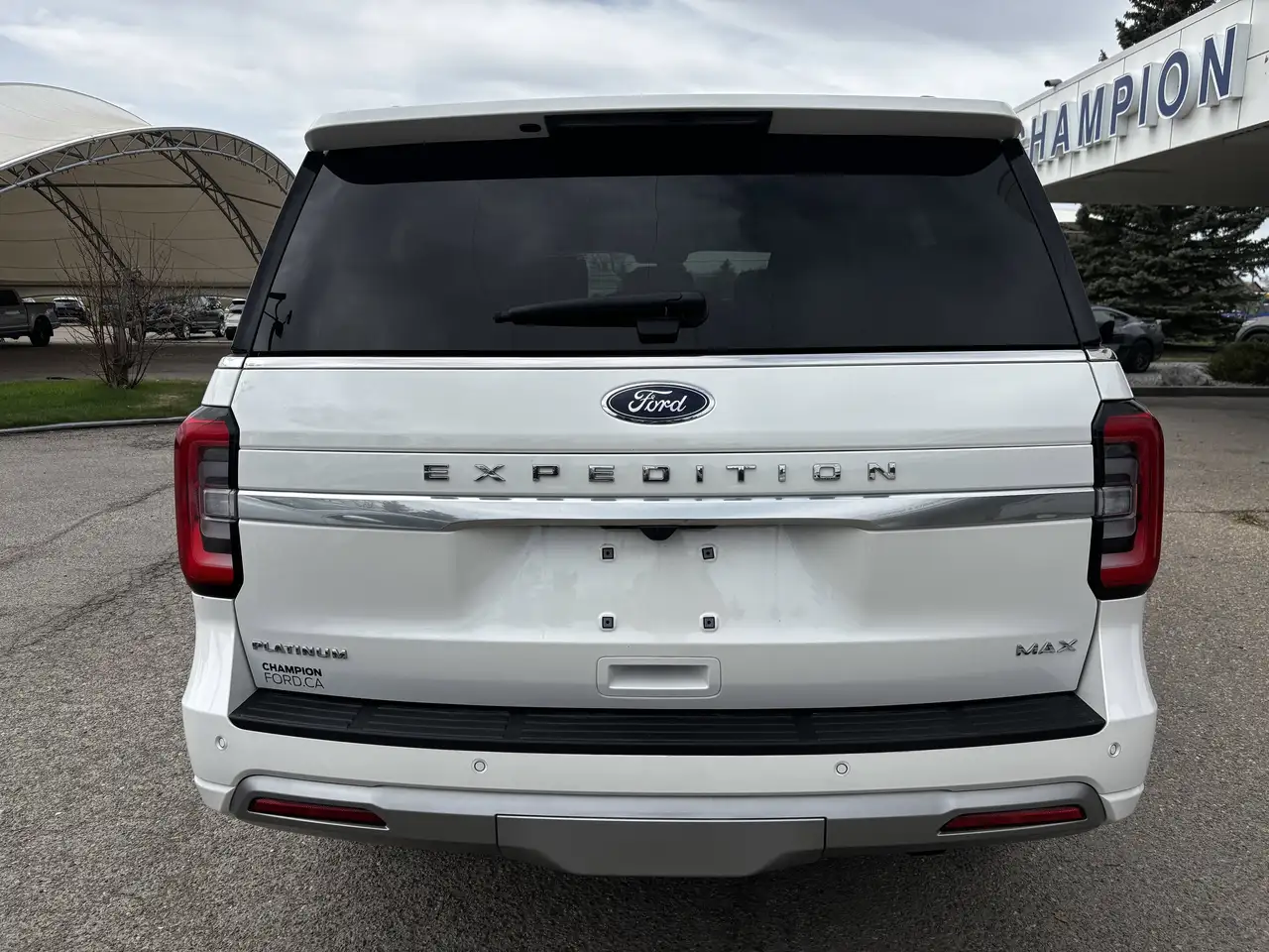 Ford Expedition снимка Ford Expedition