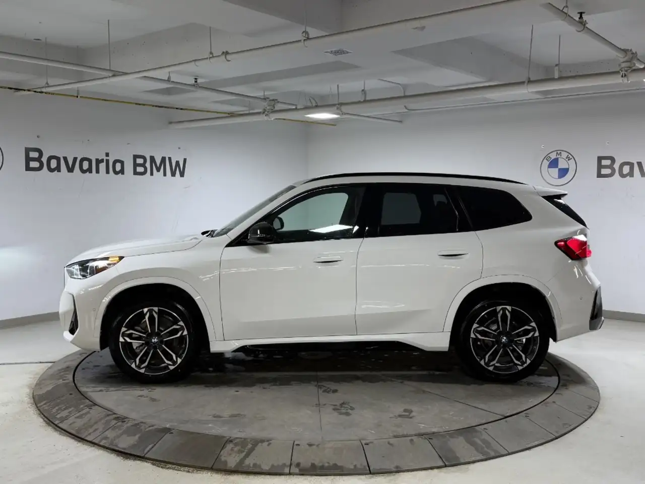 BMW X1 снимка BMW X1