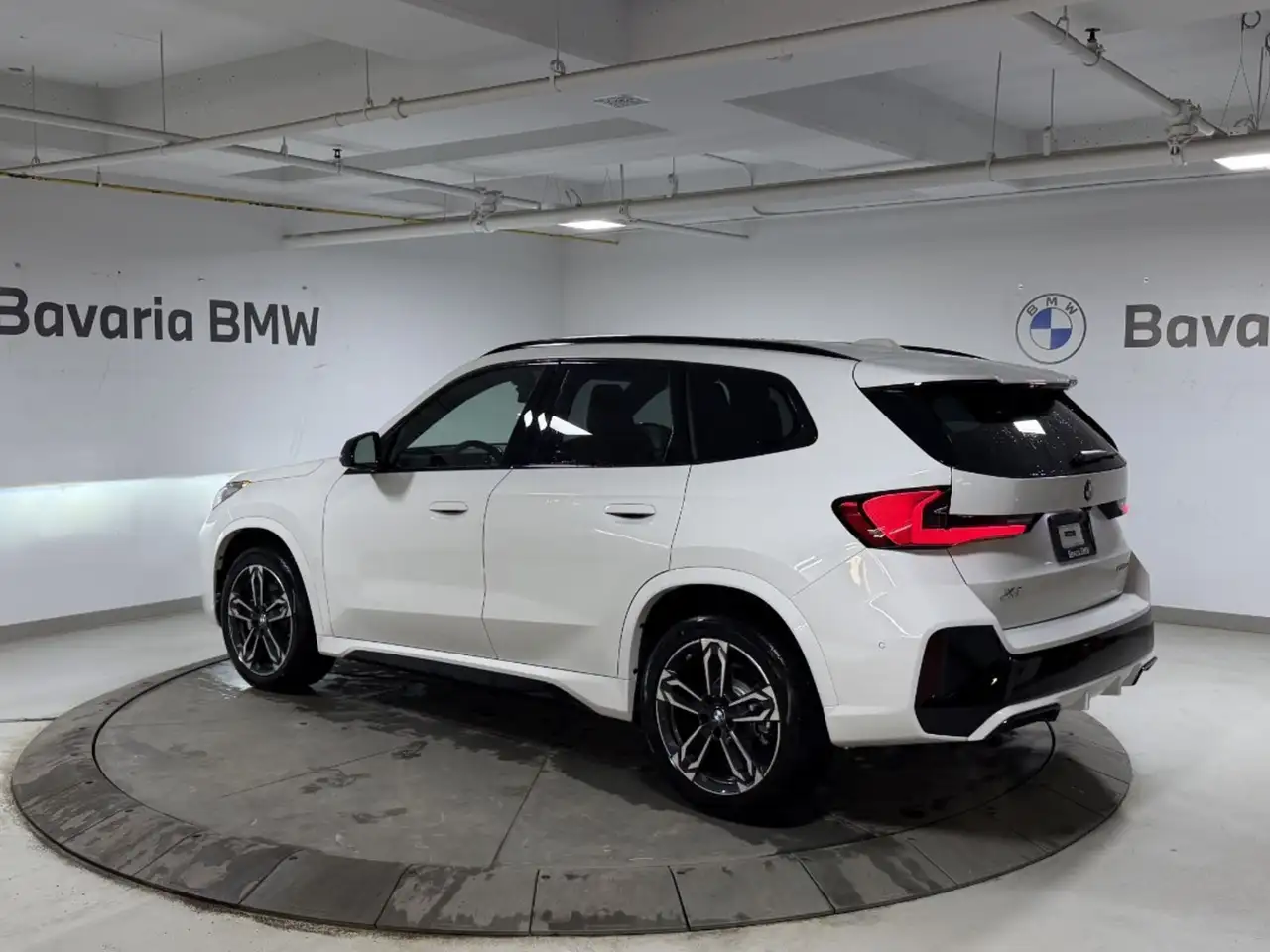 BMW X1 снимка BMW X1