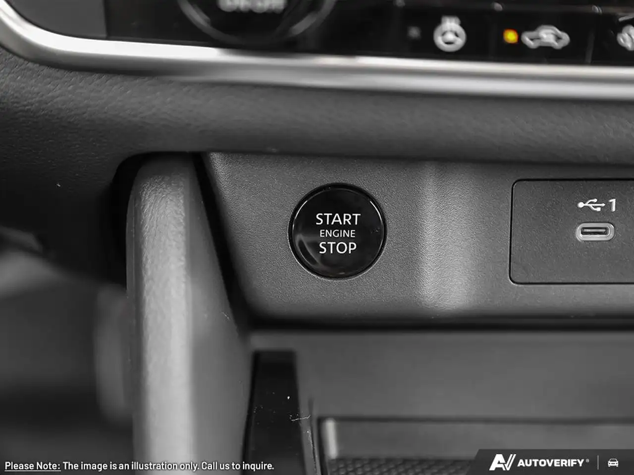 Nissan Rogue fotografie Nissan Rogue