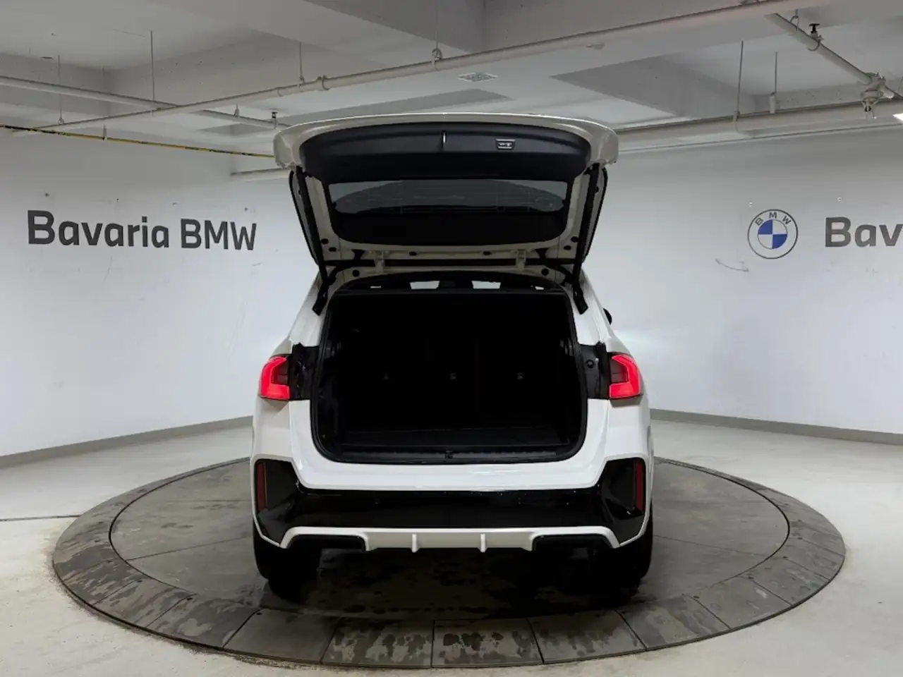 BMW X1 снимка BMW X1