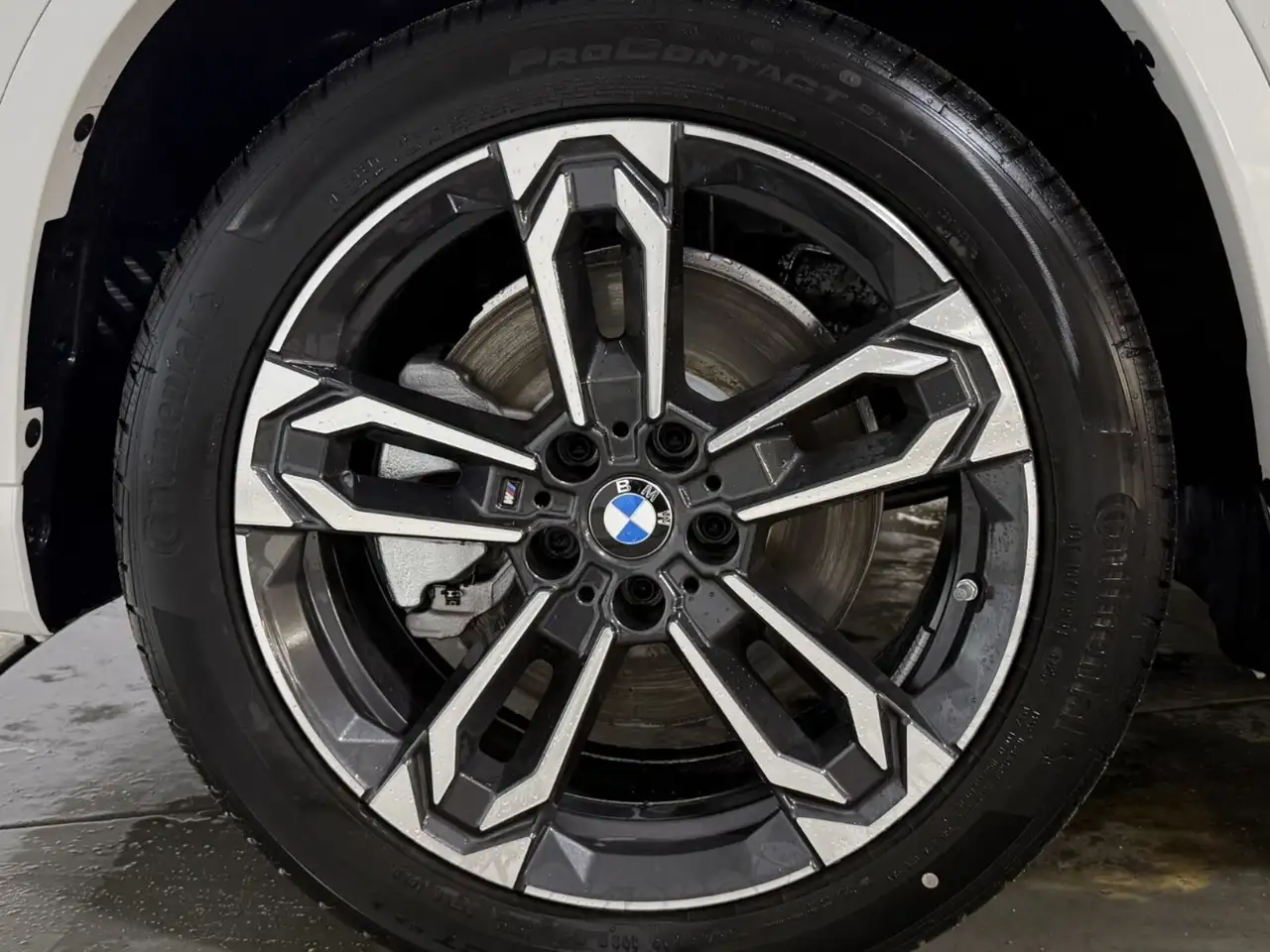 BMW X1 снимка BMW X1