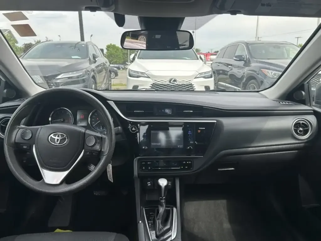 Toyota Corolla снимка Toyota Corolla
