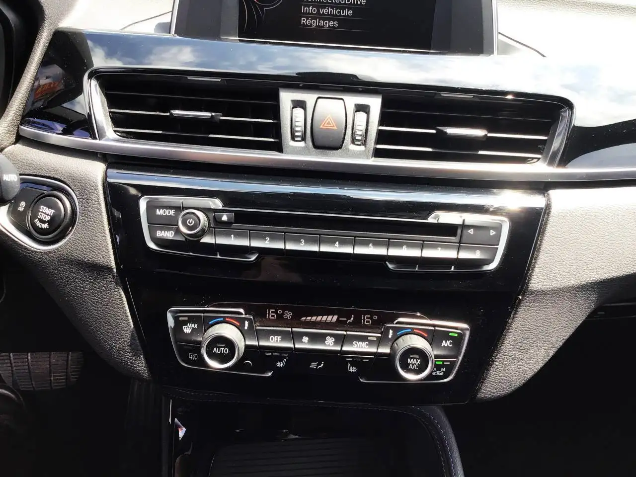 BMW X1 photo BMW X1