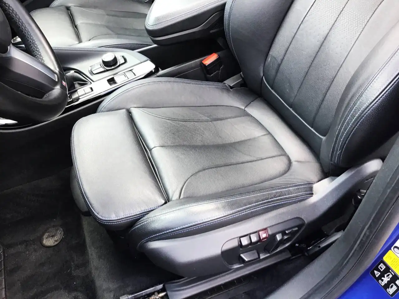 BMW X1 photo BMW X1