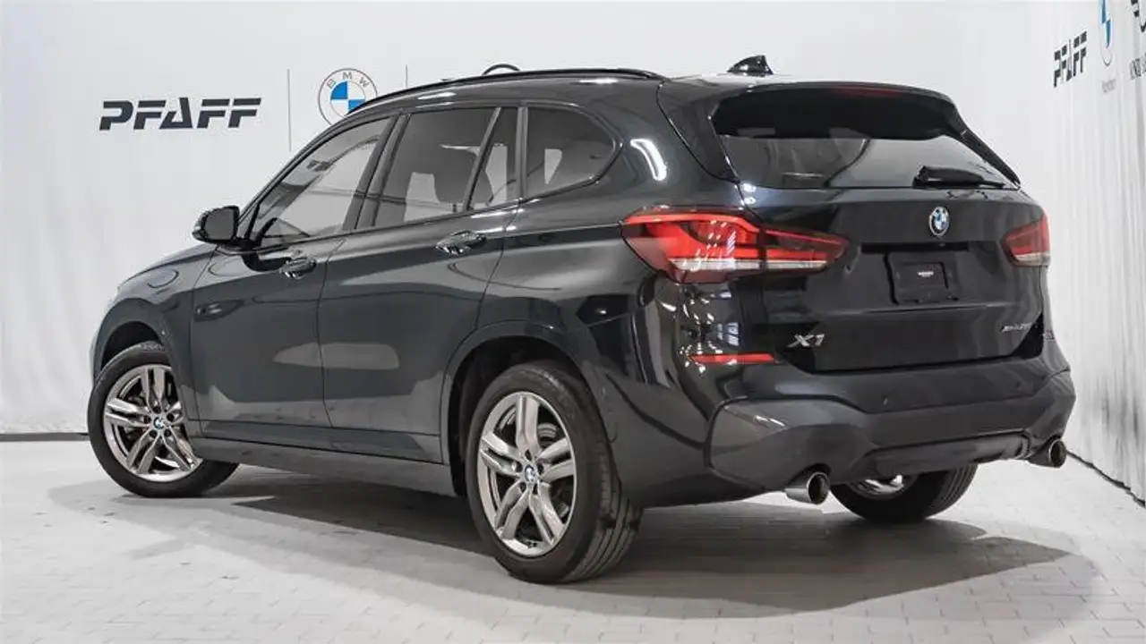 BMW X1 photo BMW X1