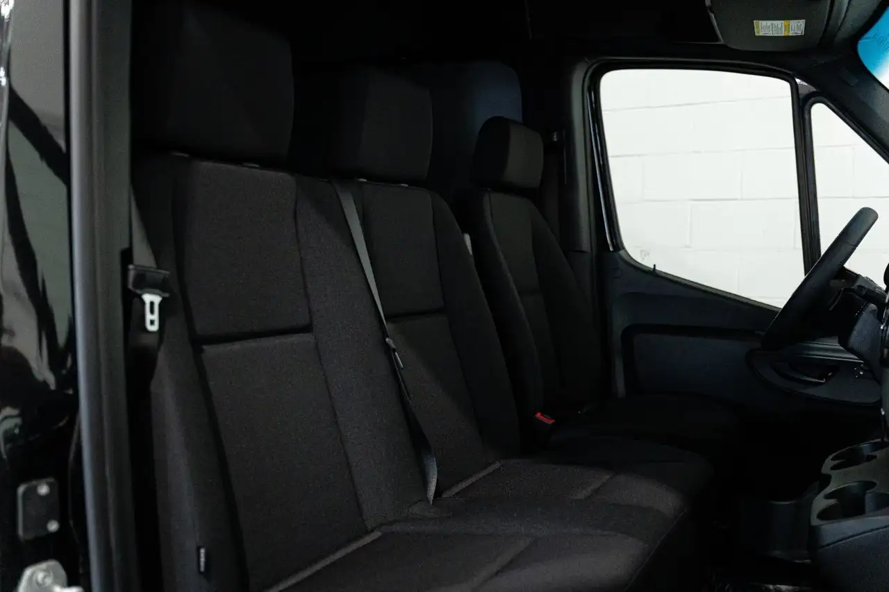 Mercedes-Benz Sprinter снимка Mercedes-Benz Sprinter
