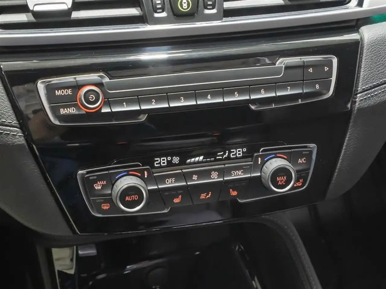 BMW X1 photo BMW X1
