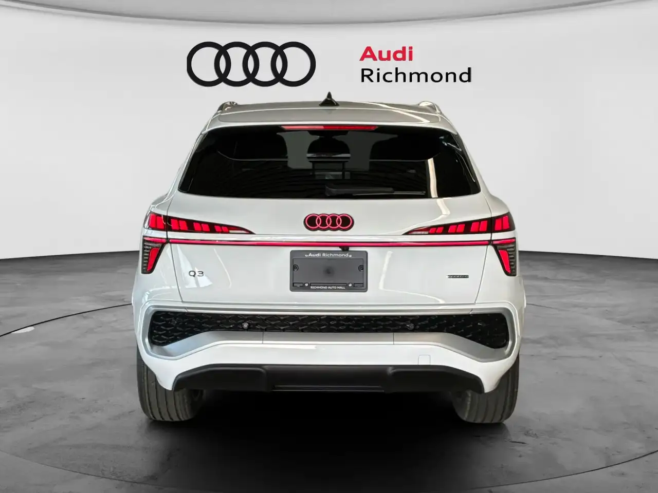Audi Q3 снимка Audi Q3