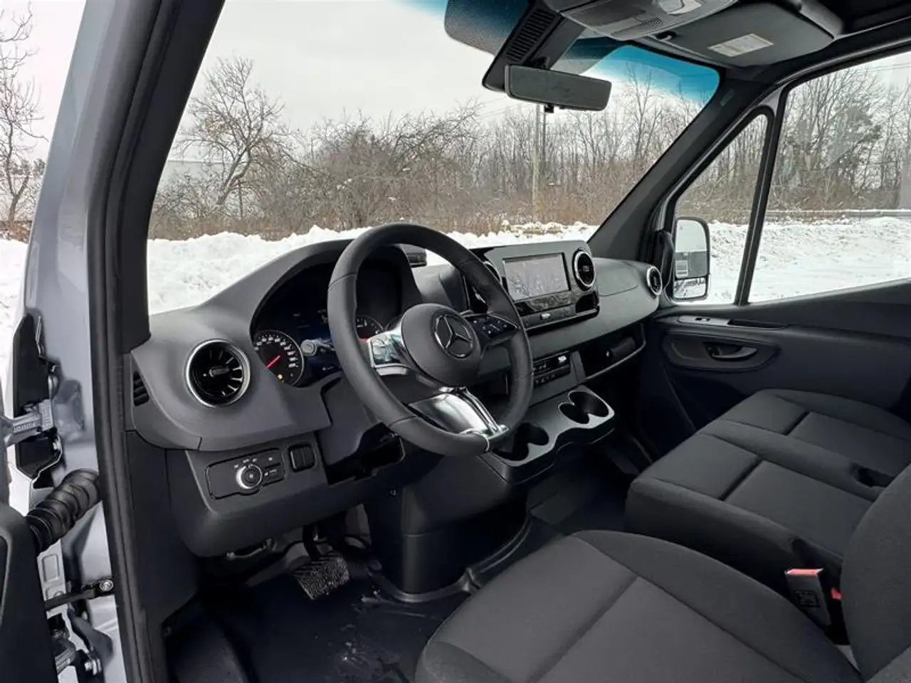 Mercedes-Benz Sprinter снимка Mercedes-Benz Sprinter