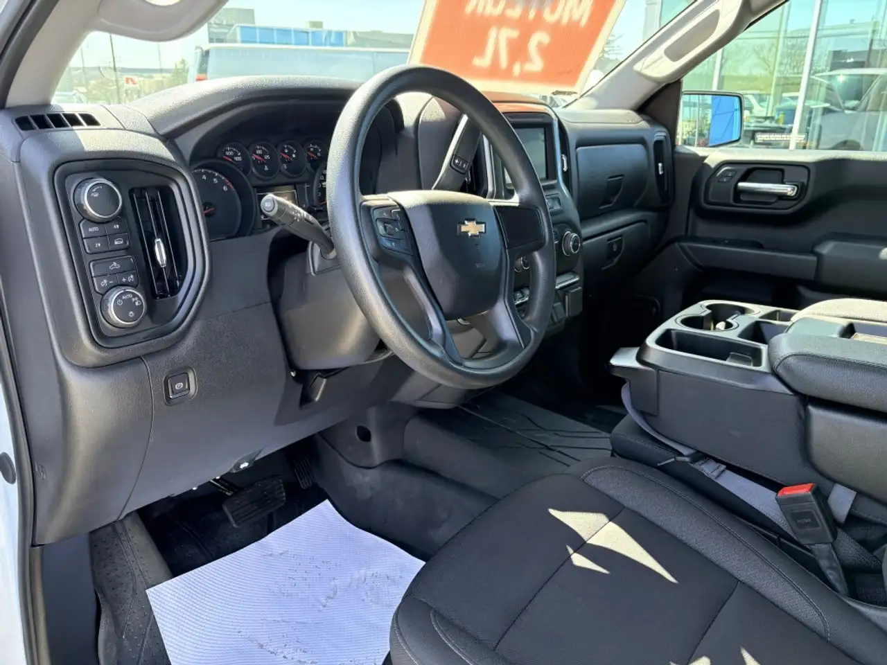 Chevrolet Silverado 1500 снимка Chevrolet Silverado 1500