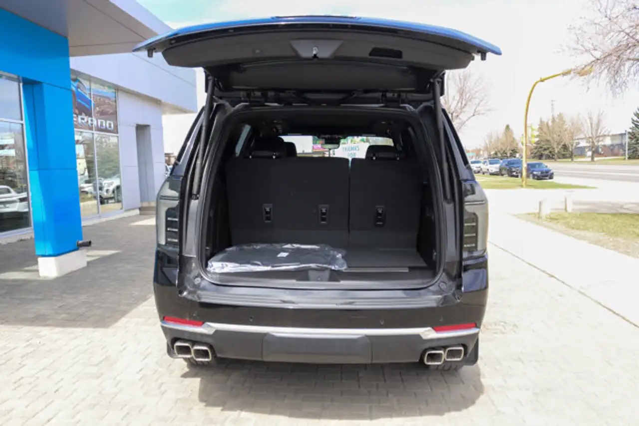 Chevrolet Tahoe снимка Chevrolet Tahoe