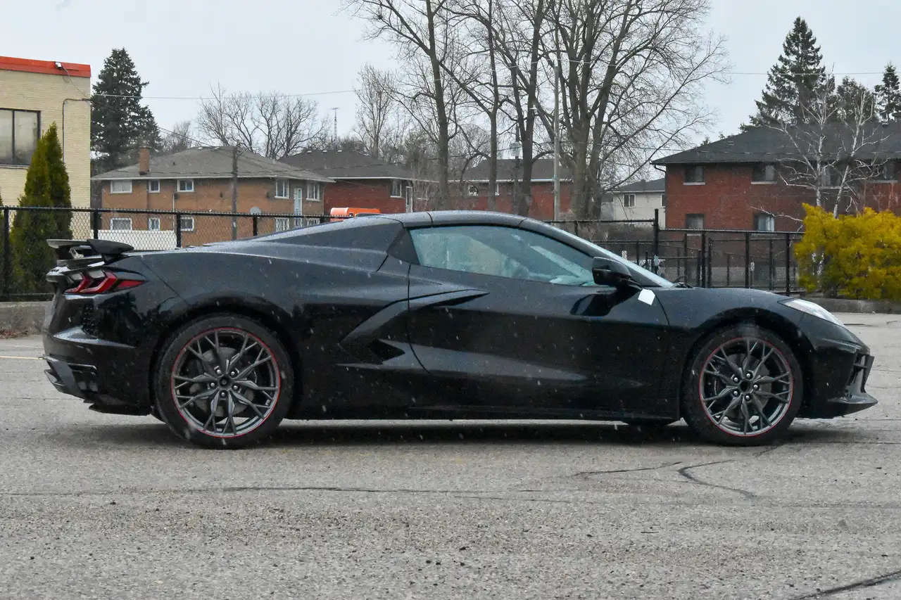 Chevrolet Corvette снимка Chevrolet Corvette