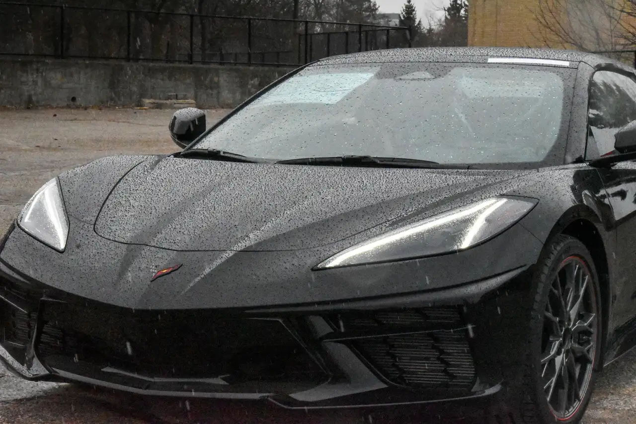 Chevrolet Corvette снимка Chevrolet Corvette