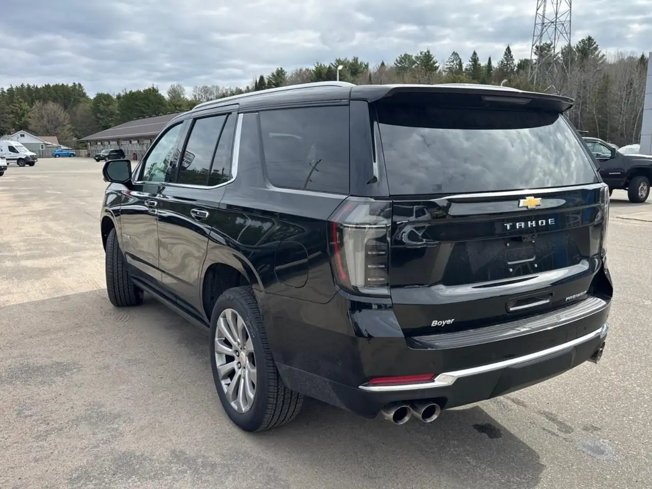 Chevrolet Tahoe photo Chevrolet Tahoe