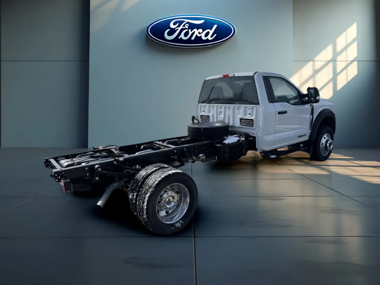 Ford F-600 Super Duty снимка Ford F-600 Super Duty