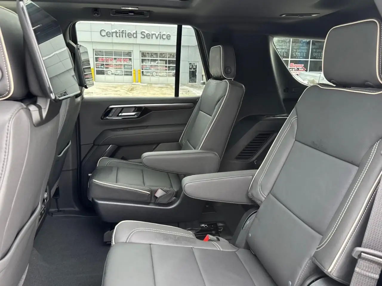 Chevrolet Tahoe photo Chevrolet Tahoe