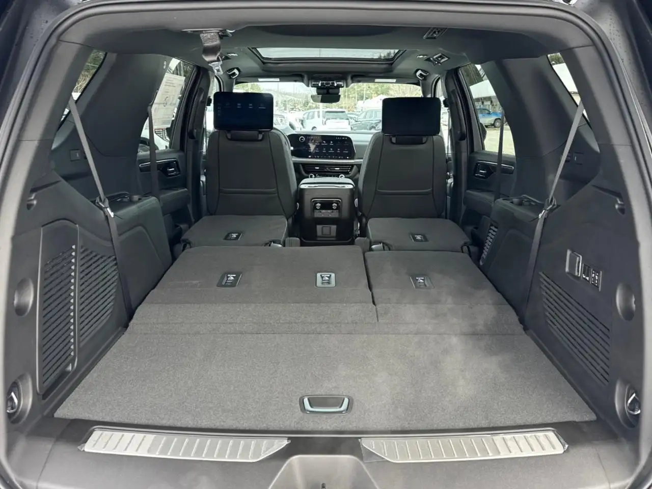 Chevrolet Tahoe photo Chevrolet Tahoe