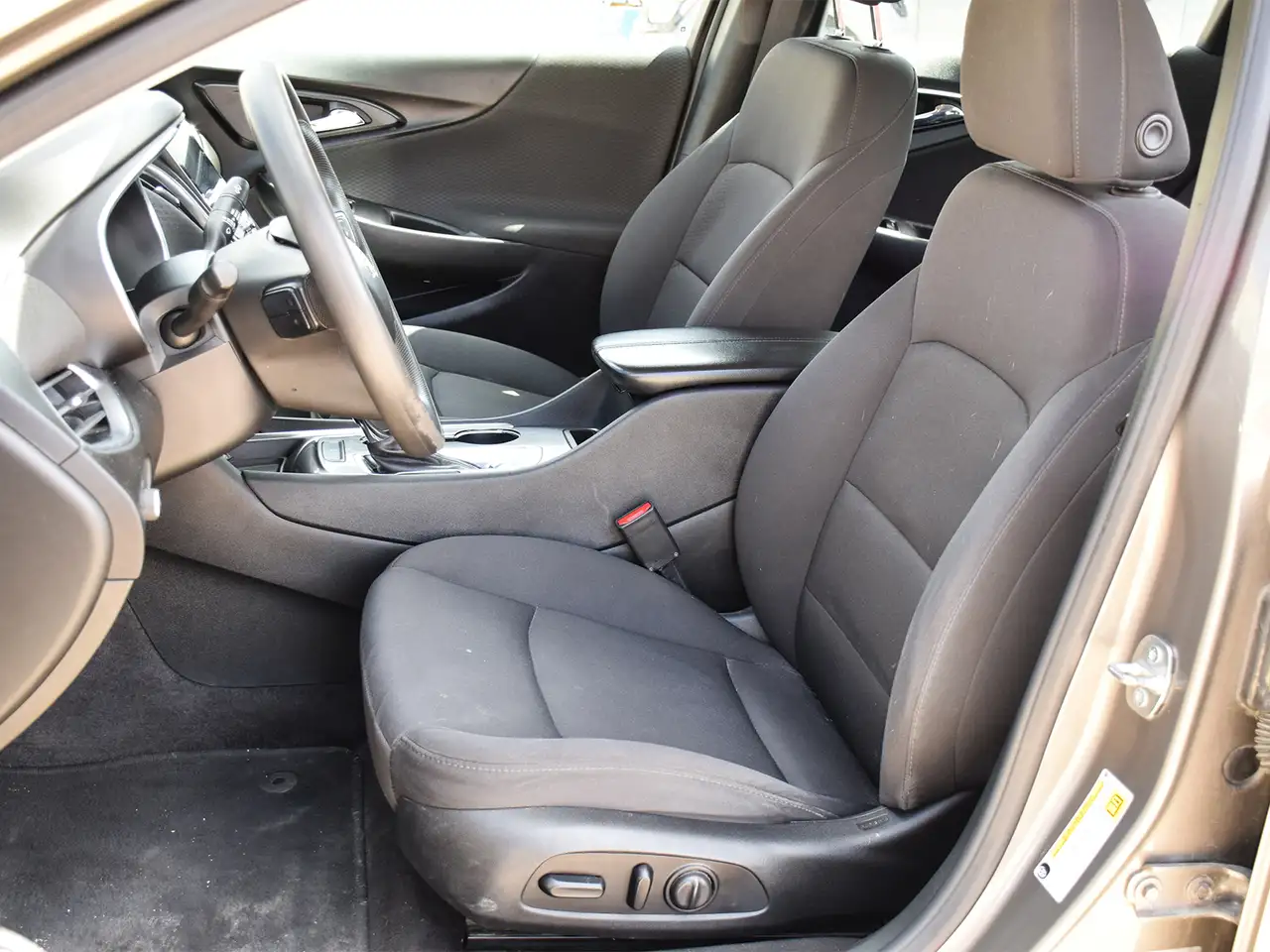 Chevrolet Malibu снимка Chevrolet Malibu