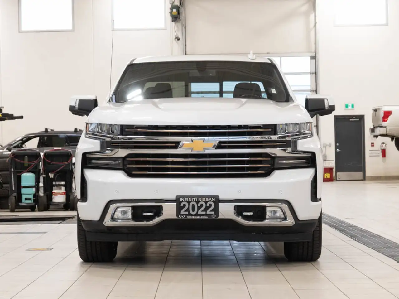 Chevrolet Silverado 1500 снимка Chevrolet Silverado 1500