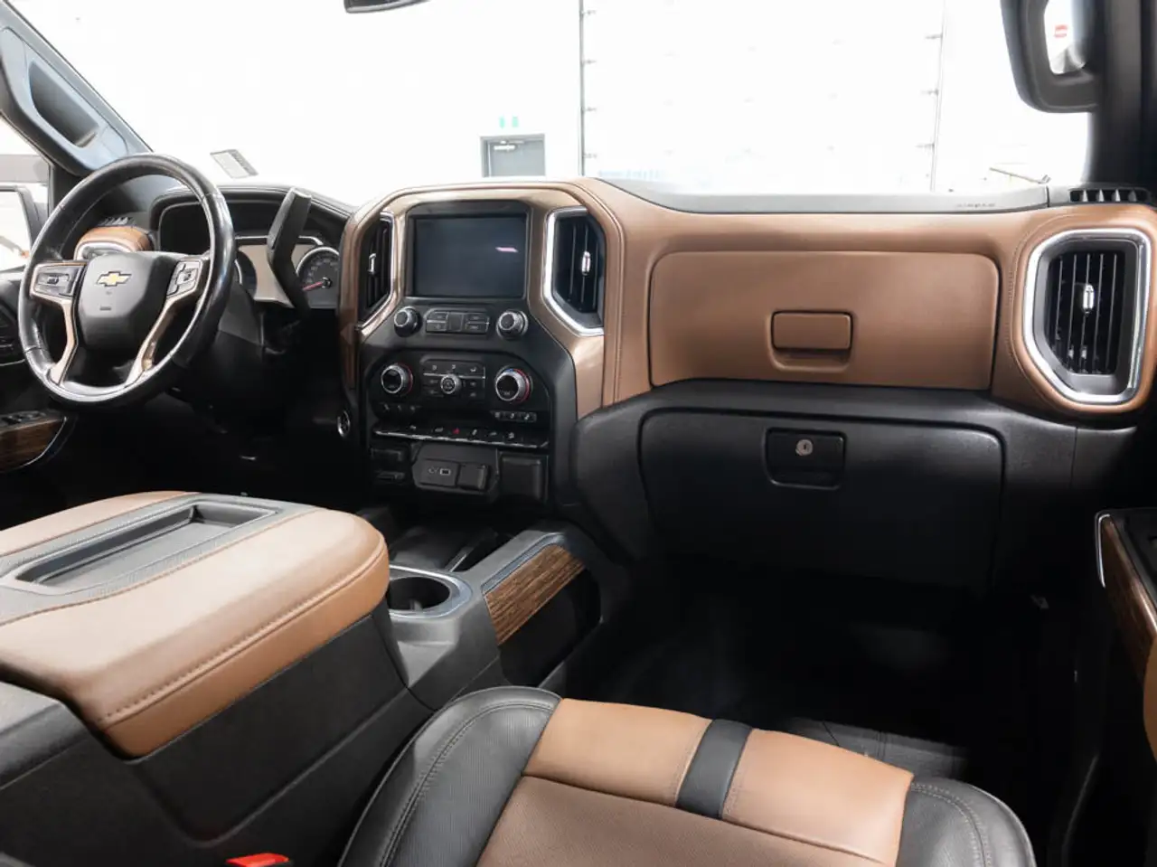 Chevrolet Silverado 1500 снимка Chevrolet Silverado 1500
