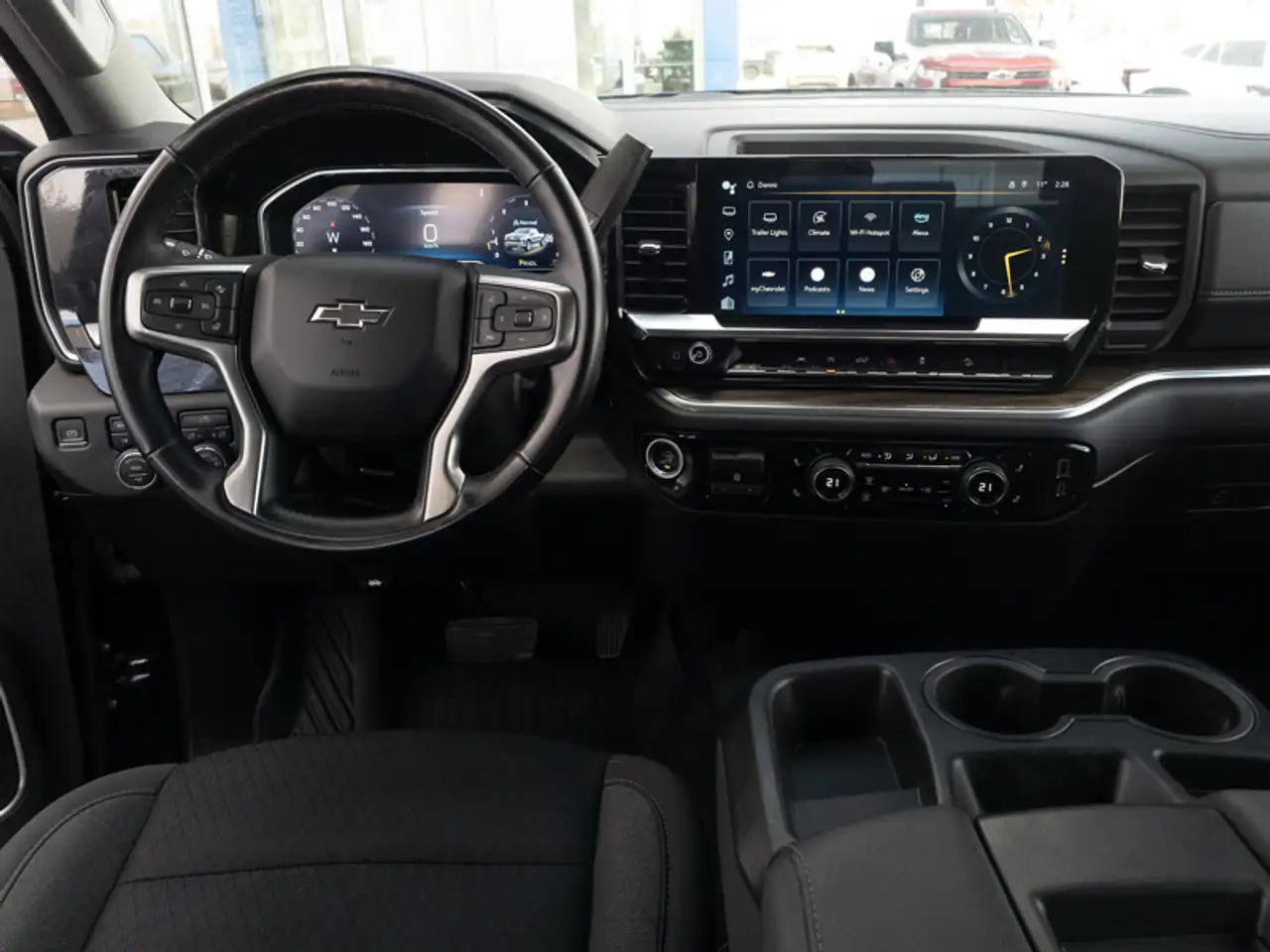 Chevrolet Silverado 1500 снимка Chevrolet Silverado 1500