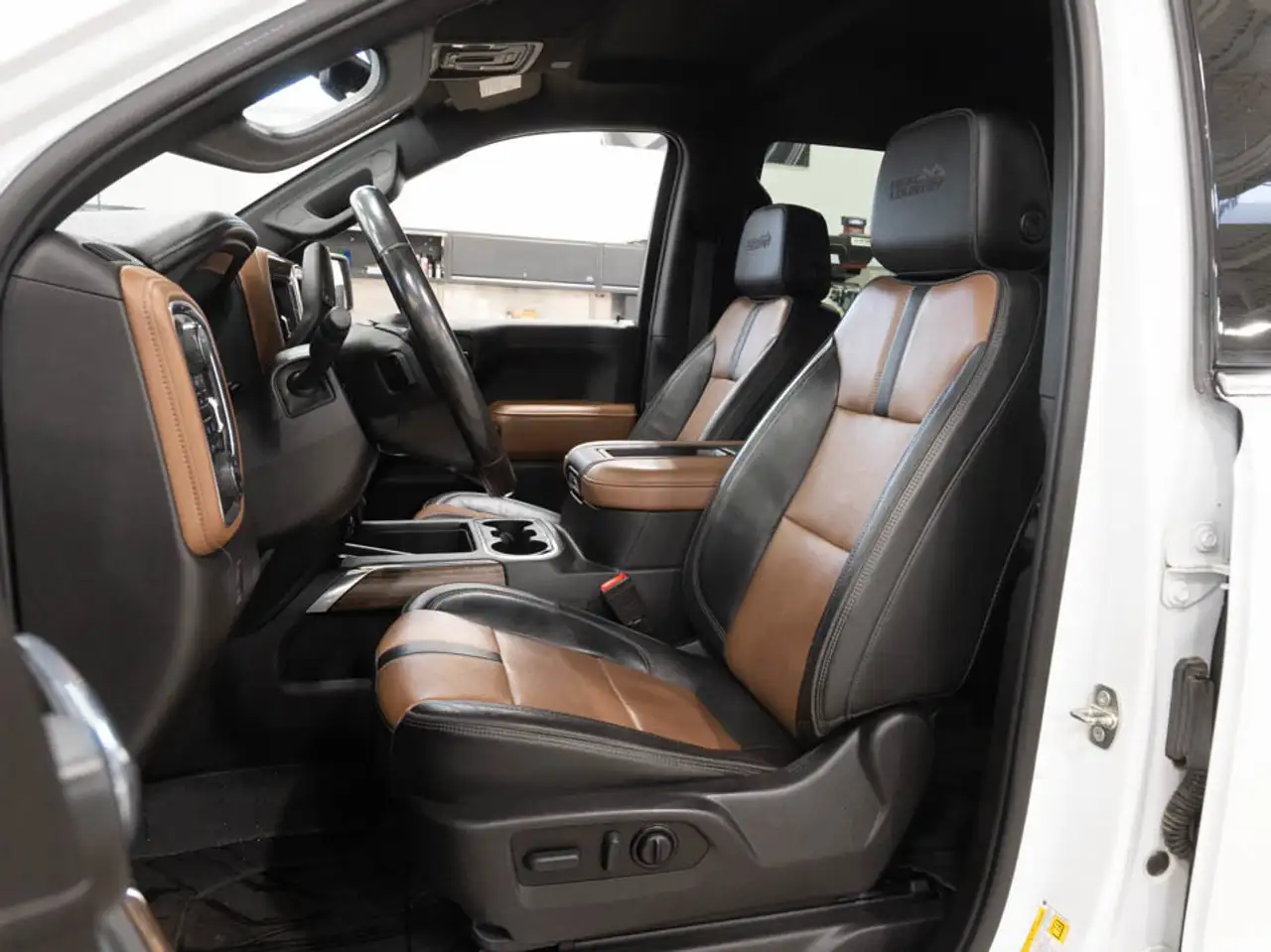 Chevrolet Silverado 1500 снимка Chevrolet Silverado 1500
