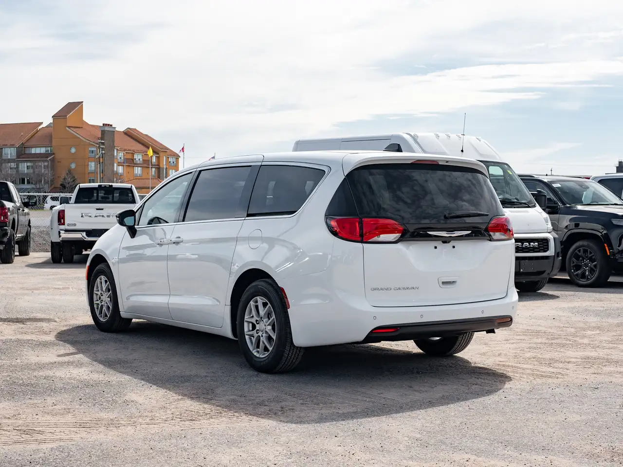 Chrysler Grand Caravan photo Chrysler Grand Caravan