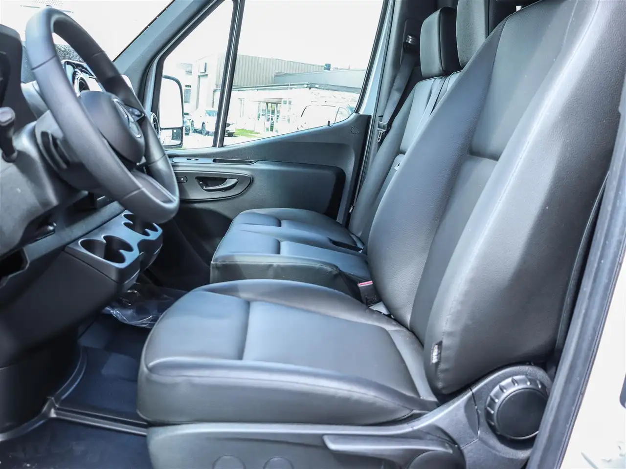 Mercedes-Benz Sprinter снимка Mercedes-Benz Sprinter