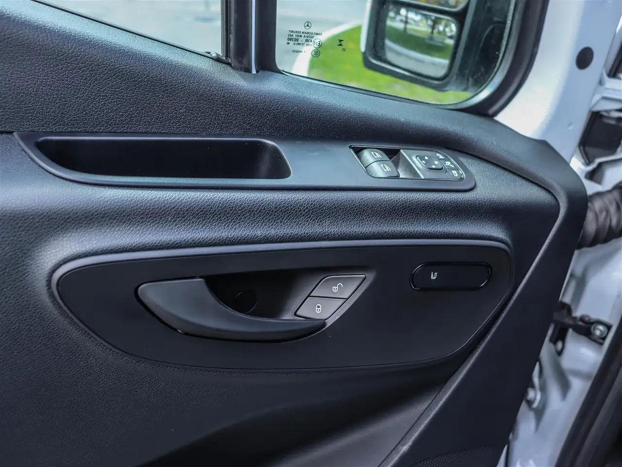 Mercedes-Benz Sprinter снимка Mercedes-Benz Sprinter